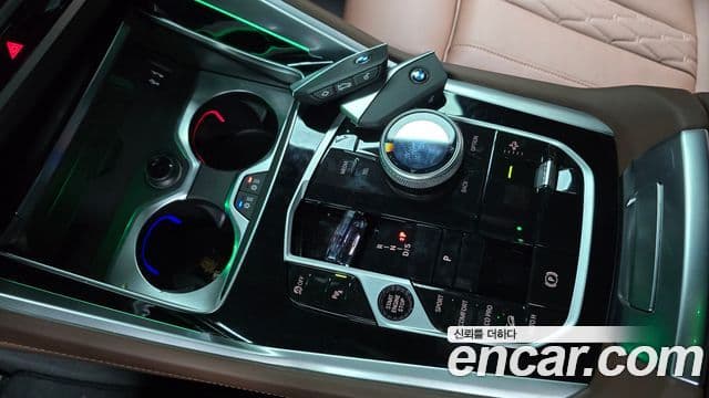 BMW X6 2025 — Photo 8/20
