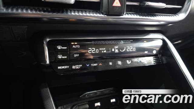 Kia K5 2023 — ფოტო 16/20