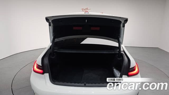 BMW 3 Series 2019 — Şəkil 20/20