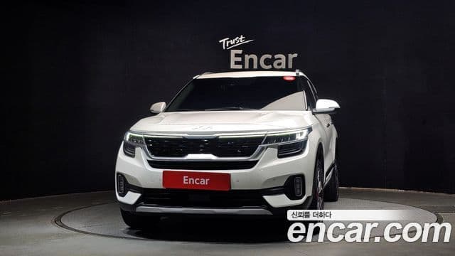 Kia Seltos 2022 — ფოტო 3/20