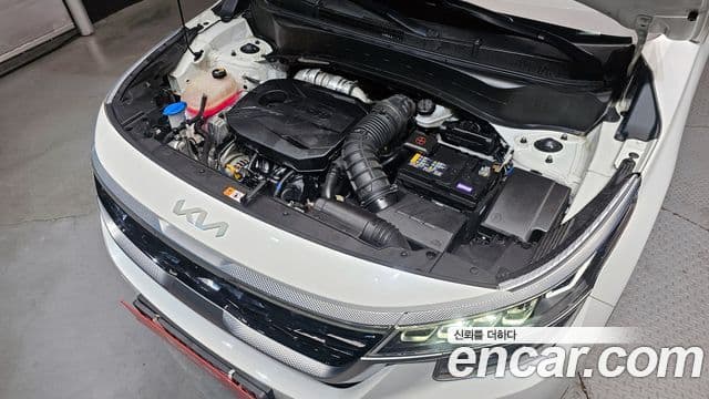 Kia Seltos 2022 — ფოტო 6/20