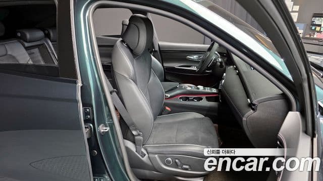 Genesis GV70 2021 — Şəkil 12/20