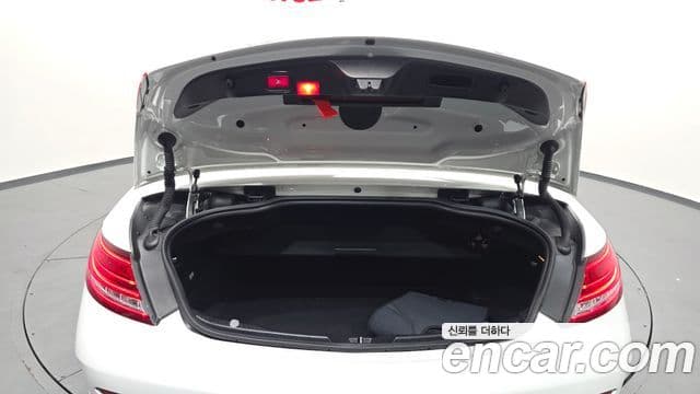 Mercedes-Benz C-Class 2018 — Фото 19/20