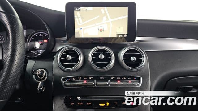 Mercedes-Benz GLC-Class 2019 — ფოტო 14/20