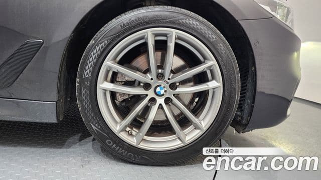 BMW 5 Series 2020 — фото 5 из 20