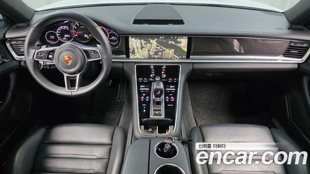 Porsche Panamera 2018 — фото 7 из 20