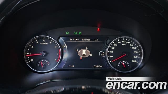 Kia Seltos 2022 — Şəkil 8/20