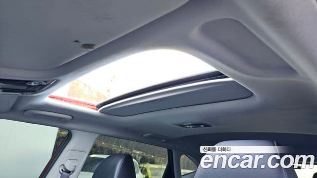 Kia Seltos 2022 — Şəkil 19/20