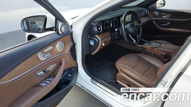 Mercedes-Benz E-Class 2021 — Şəkil 11/20