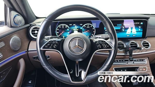 Mercedes-Benz E-Class 2021 — Şəkil 13/20