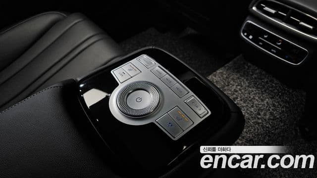 Genesis Electrified G80 2020 — Şəkil 19/20