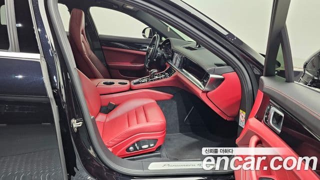 Porsche Panamera 2018 — Photo 20/20
