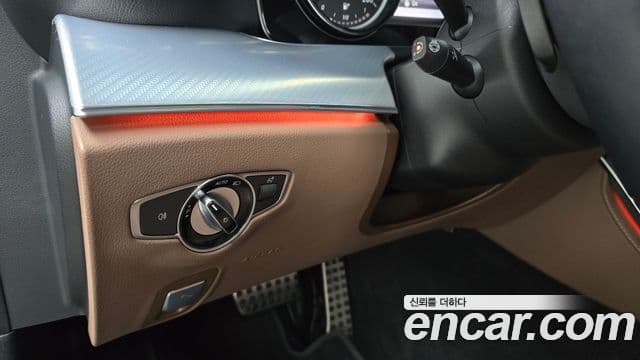 Mercedes-Benz E-Class 2020 — Şəkil 18/20
