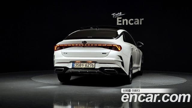 Kia K5 2020 — ფოტო 4/20
