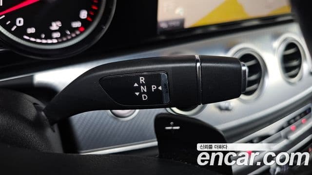Mercedes-Benz E-Class 2019 — ფოტო 9/20