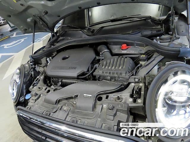 Mini Cooper Clubman 2021 — Şəkil 18/19