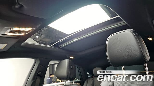 Mercedes-Benz GLE-Class 2023 — Фото 19/20