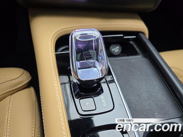 Volvo XC90 2025 — фото 8 из 20
