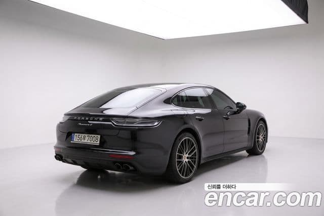 Porsche Panamera 2022 — Photo 7/20
