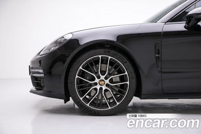 Porsche Panamera 2022 — Photo 17/20
