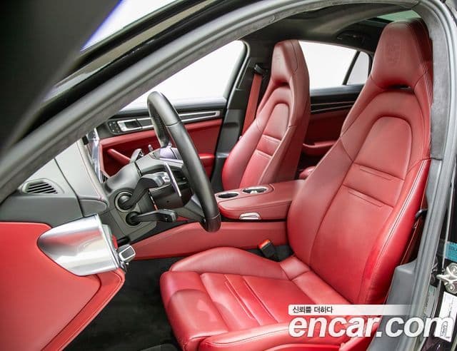 Porsche Panamera 2022 — Photo 9/20