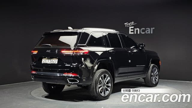 Jeep Grand Cherokee 2023 — Şəkil 2/20