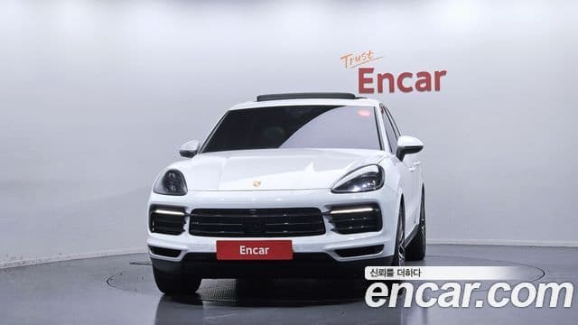 Porsche Cayenne 2022 — ფოტო 3/20