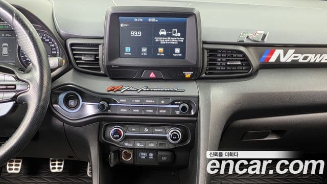 Hyundai Veloster 2020 — ფოტო 14/20