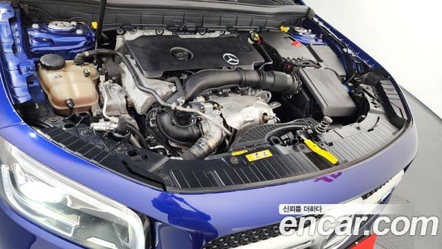 Mercedes-Benz GLB-Class 2020 — Şəkil 6/20