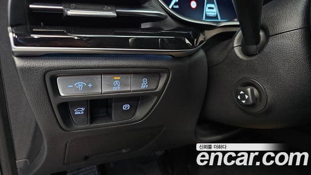 Genesis Electrified G80 2021 — фото 14 из 20