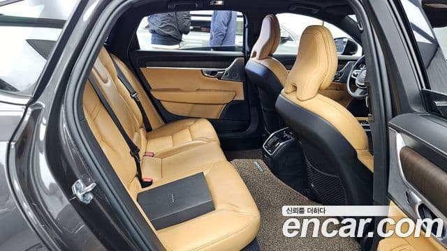Volvo S90 2021 — Photo 3/20