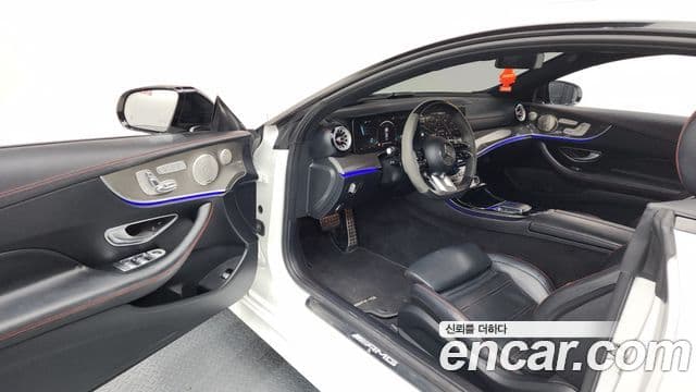 Mercedes-Benz E-Class 2023 — ფოტო 10/20