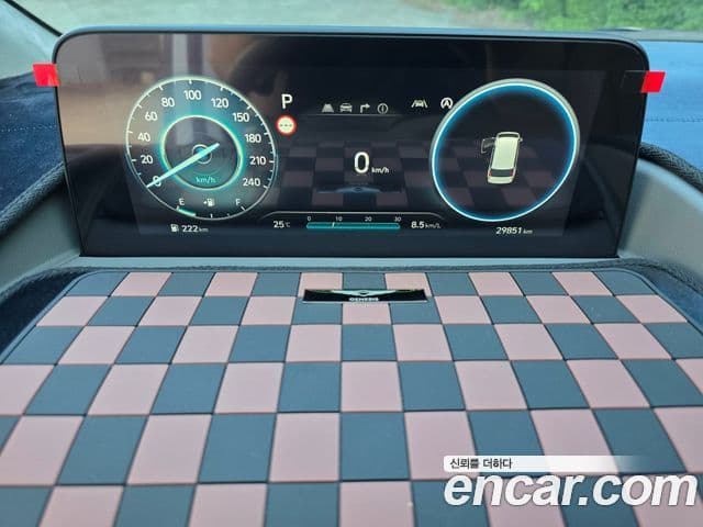 Hyundai Staria 2025 — Şəkil 6/20
