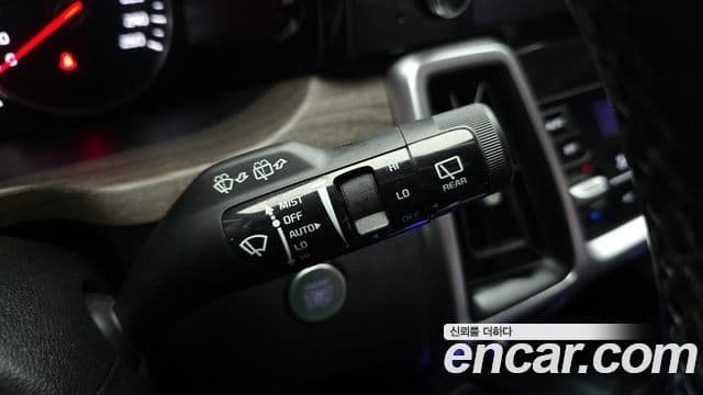 Kia Sorento 2022 — ფოტო 15/20