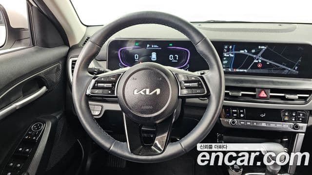 Kia Seltos 2024 — Şəkil 13/20