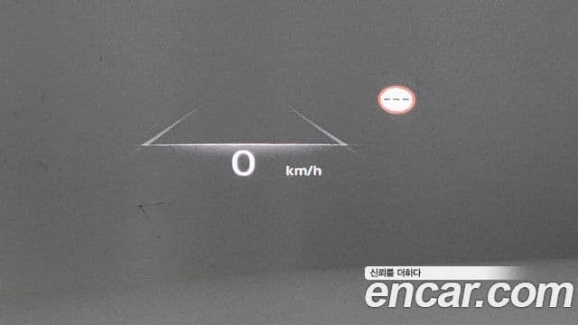 Genesis GV70 2023 — ფოტო 17/20