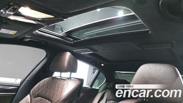 BMW 7 Series 2021 — фото 20 из 20