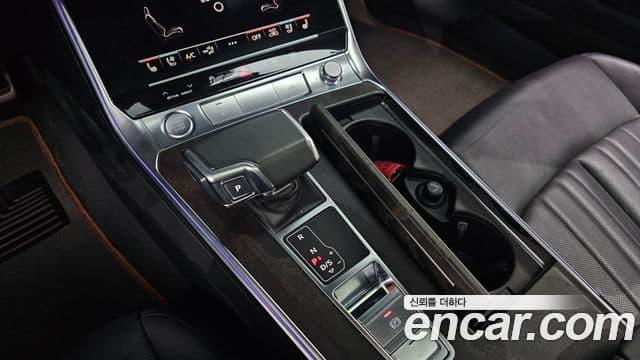 Audi A6 2020 — ფოტო 9/20