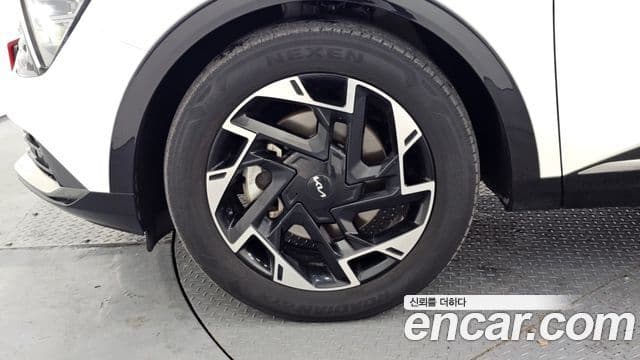 Kia Sportage 2023 — фото 5 из 20