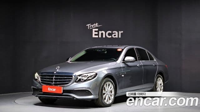 Mercedes-Benz E-Class 2018 — Şəkil 1/20