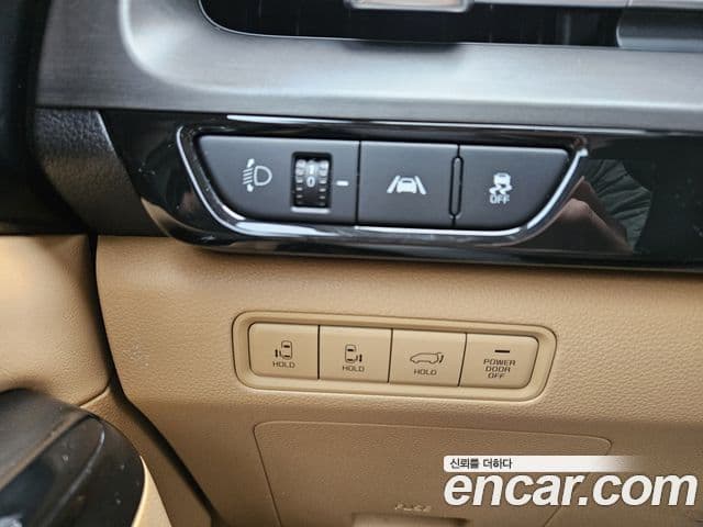 Kia Carnival 2022 — Фото 12/18
