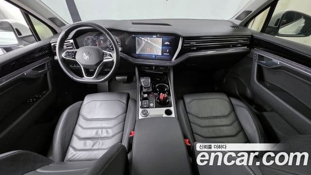 Volkswagen Touareg 2020 — фото 7 из 20