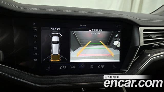 Volkswagen Touareg 2020 — фото 15 из 20