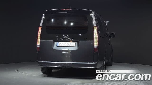 Hyundai Staria 2021 — Фото 4/20