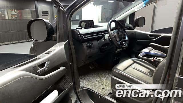Hyundai Staria 2021 — Фото 10/20