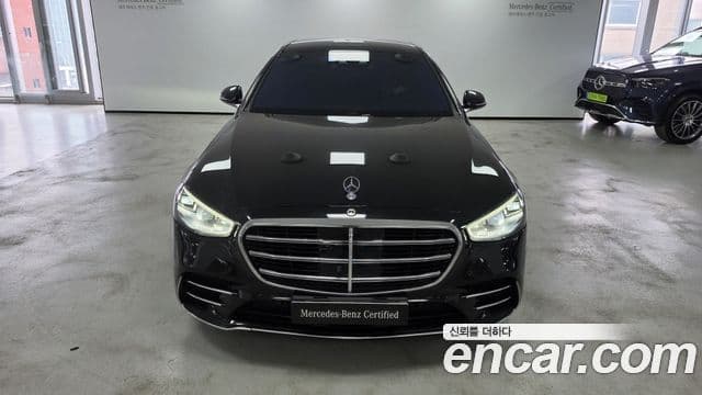 Mercedes-Benz S-Class 2021 — Photo 6/17