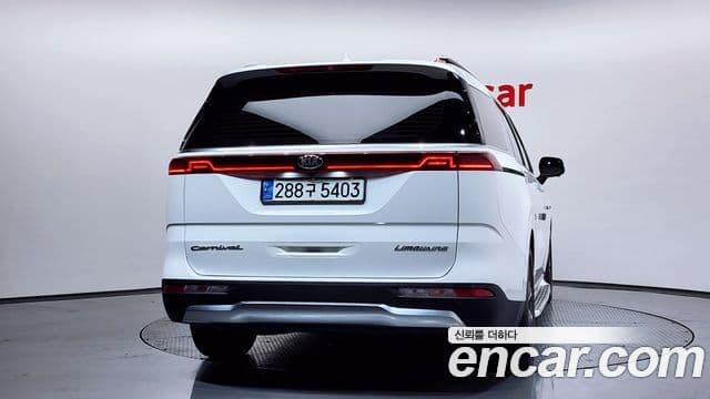 Kia Carnival 2021 — Фото 4/20
