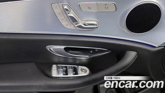 Mercedes-Benz E-Class 2019 — Фото 14/20
