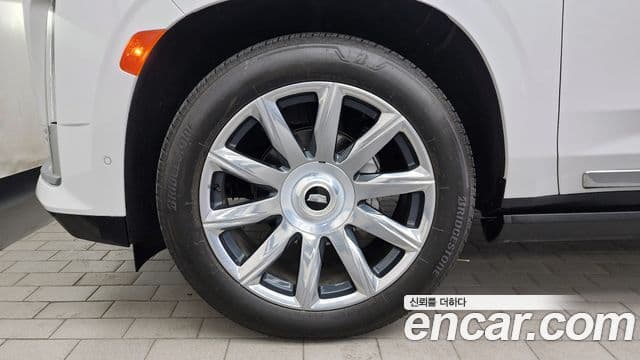 Cadillac Escalade 2023 — фото 5 из 20