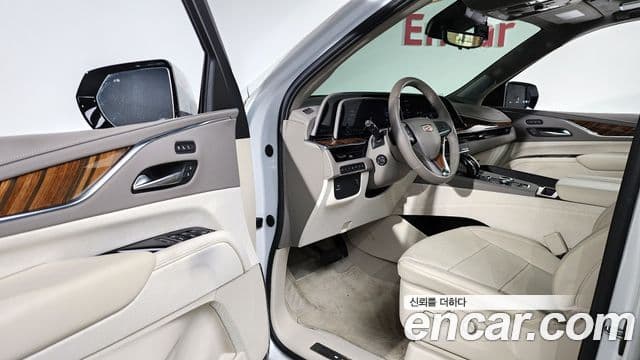 Cadillac Escalade 2023 — фото 10 из 20